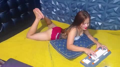 Snapshot of fure_asianpinay chatting on 01.08.25 DANIELA online show from 01.08.25