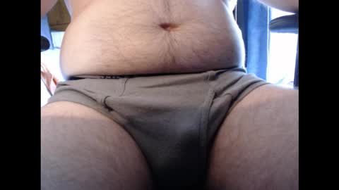 Snapshot of furfeelsbetter chatting on 11.18.25 furfeelsbetter online show from 11.18.25