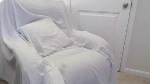 Snapshot of furring chatting on 11.09.25 furring online show from 11.09.25