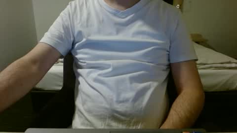 Snapshot of fussballer911 chatting on 11.20.25 Eric online show from 11.20.25