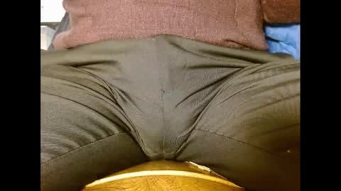 Snapshot of fuzzyblues chatting on 12.22.24 Fuzzy Blues online show from 12.22.24