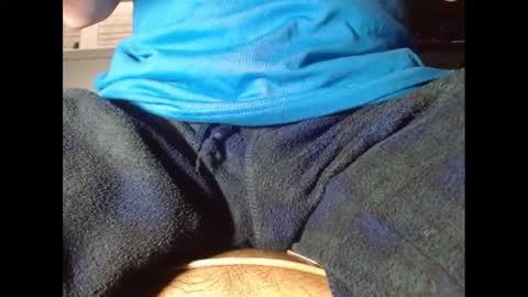 Snapshot of fuzzyblues chatting on 01.01.25 Fuzzy Blues online show from 01.01.25