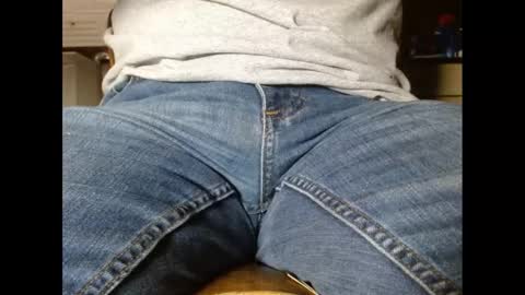 Snapshot of fuzzyblues chatting on 02.04.25 Fuzzy Blues online show from 02.04.25