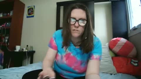 fuzzypeaches87 online show from 05.02.26