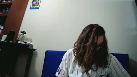 Snapshot of fuzzypeaches87 chatting on 07.11.26 fuzzypeaches87 online show from 07.11.26