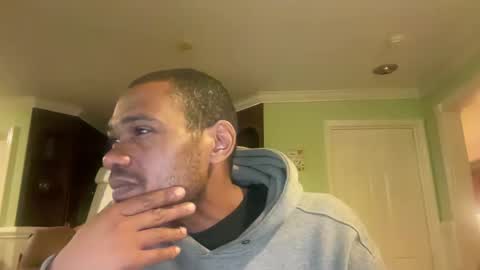 Snapshot of fymmmodels chatting on 02.15.25 fymmmodels online show from 02.15.25