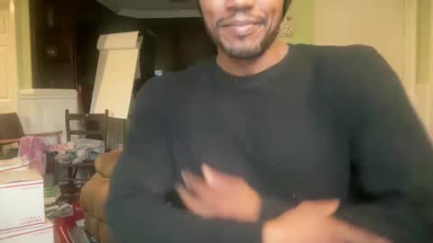 Snapshot of fymmmodels chatting on 02.15.25 fymmmodels online show from 02.15.25