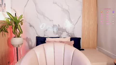 Snapshot of fyre_divine chatting on 05.27.26 Independent model online show from 05.27.26