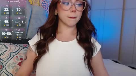 Snapshot of gabb__yy chatting on 12.05.25 online show from 12.05.25