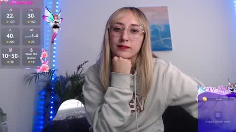 Snapshot of gabb_rioss chatting on 12.22.24 Gabriela online show from 12.22.24