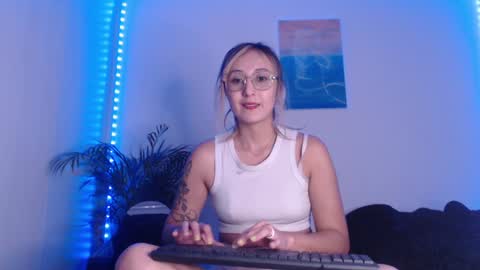 Snapshot of gabb_rioss chatting on 01.15.25 Gabriela online show from 01.15.25