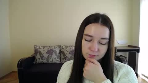Snapshot of gabby_di chatting on 12.13.24 Jaklin online show from 12.13.24