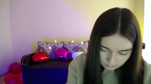 Snapshot of gabby_di chatting on 02.20.25 Jaklin online show from 02.20.25