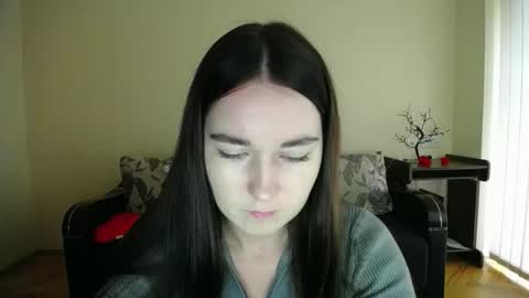 Snapshot of gabby_di chatting on 10.06.25 Jaklin online show from 10.06.25