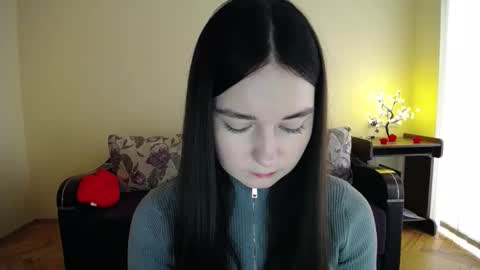 Snapshot of gabby_di chatting on 02.04.26 Jaklin online show from 02.04.26