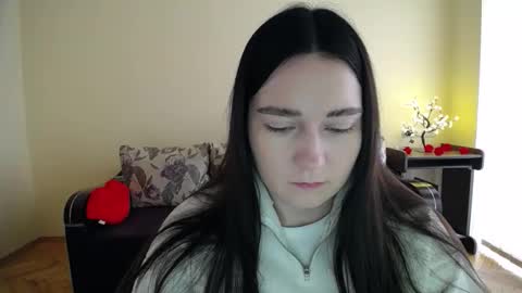 Snapshot of gabby_di chatting on 02.11.26 Jaklin online show from 02.11.26