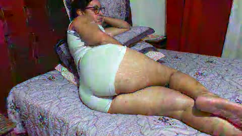 gaby  layla online show from 10.15.25