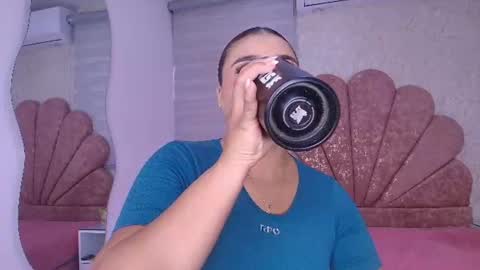 Snapshot of gabriela_leone chatting on 06.22.26 gabriela online show from 06.22.26
