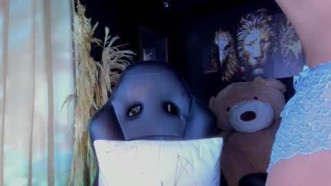 Snapshot of gabriela_montess chatting on 02.17.25 Gabriela Montes online show from 02.17.25