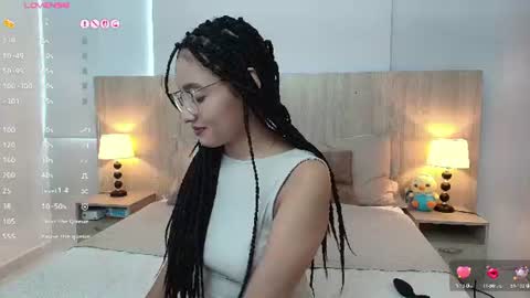 Gabriela Vargas online show from 06.12.26