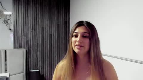 Gabriela Kassi online show from 06.15.26