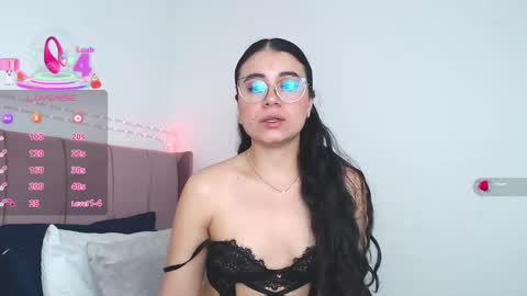 GabrielaRossa online show from 10.30.25
