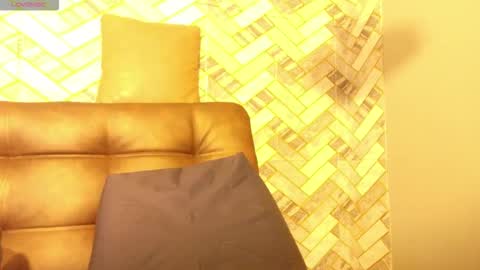 Snapshot of gabriella27_ chatting on 09.12.25 gabriella online show from 09.12.25