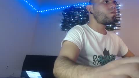 Snapshot of gabrielle_ramirez chatting on 10.09.25 Gabriel online show from 10.09.25