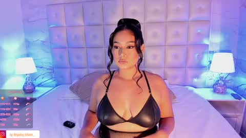 Snapshot of gaby_blaze chatting on 12.07.24 Gaby Blaze online show from 12.07.24