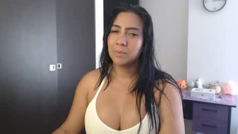 Gaby Blue online show from 06.04.26