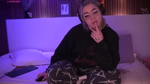 gabyrose9 online show from 02.05.26