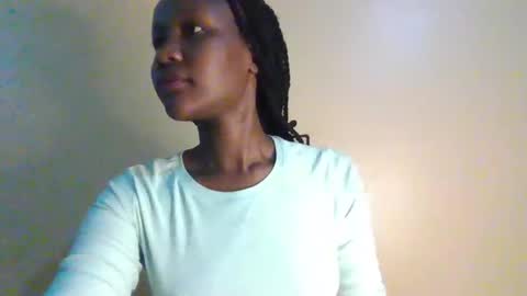 Snapshot of gada_charm chatting on 03.12.25 Gada online show from 03.12.25