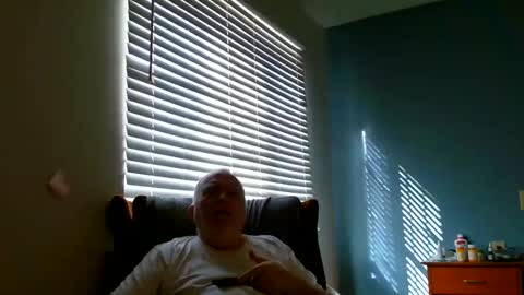Snapshot of galacticfrank chatting on 05.16.26 galacticfrank online show from 05.16.26