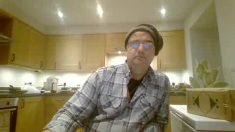 Snapshot of galacx chatting on 01.21.25 galacx online show from 01.21.25