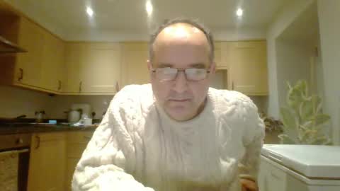 Snapshot of galacx chatting on 01.28.25 galacx online show from 01.28.25