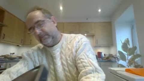 Snapshot of galacx chatting on 02.20.25 galacx online show from 02.20.25