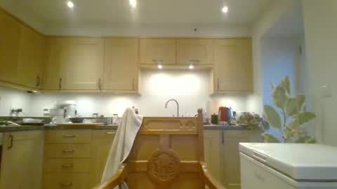 Snapshot of galacx chatting on 03.06.25 galacx online show from 03.06.25