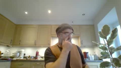 Snapshot of galacx chatting on 10.10.25 galacx online show from 10.10.25