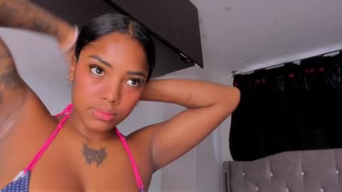 Snapshot of game_with_lesbians_ chatting on 10.03.25 game with lesbians online show from 10.03.25