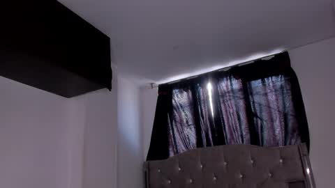 Snapshot of game_with_lesbians_ chatting on 12.18.25 game with lesbians online show from 12.18.25