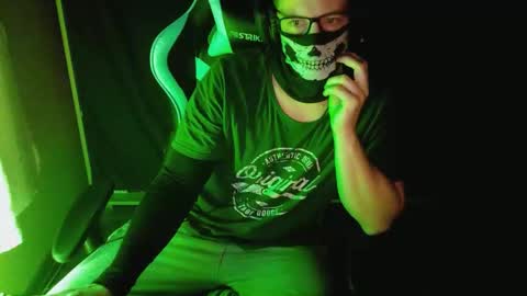 Snapshot of gamer990 chatting on 11.21.25 gamer990 online show from 11.21.25