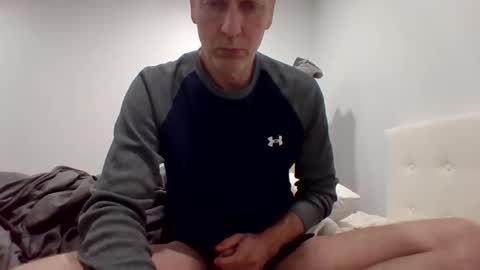 Snapshot of gamerboy200 chatting on 11.11.25 gamerboy200 online show from 11.11.25