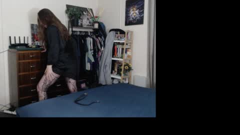 HOT  online show from 03.21.26