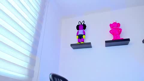 Snapshot of gangster_girl chatting on 12.16.24 GANG online show from 12.16.24