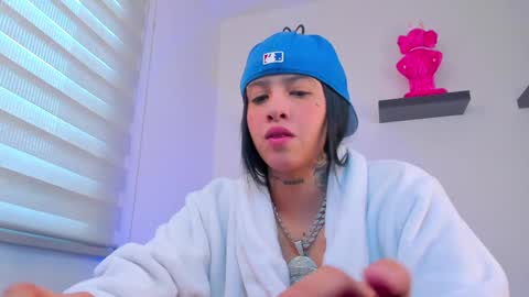 Snapshot of gangster_girl chatting on 12.27.24 GANG online show from 12.27.24