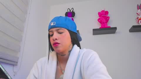 Snapshot of gangster_girl chatting on 12.30.24 GANG online show from 12.30.24