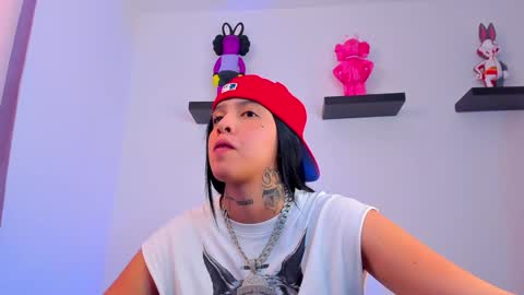 Snapshot of gangster_girl chatting on 01.13.25 GANG online show from 01.13.25