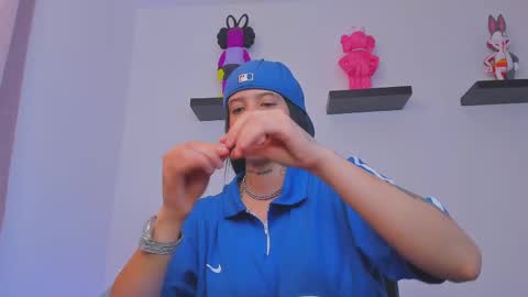 Snapshot of gangster_girl chatting on 02.16.25 GANG online show from 02.16.25