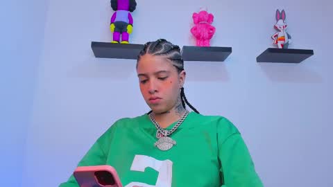 Snapshot of gangster_girl chatting on 02.24.25 GANG online show from 02.24.25