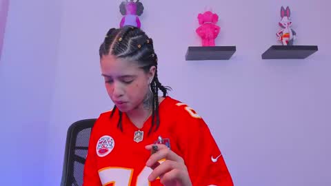 Snapshot of gangster_girl chatting on 03.03.25 GANG online show from 03.03.25